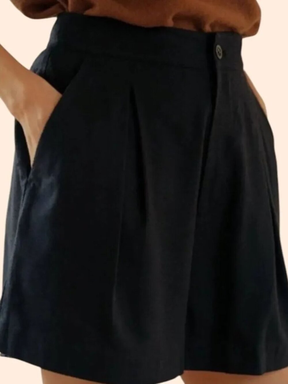 Jenni Kayne Pleated Shorts in Black Size 6